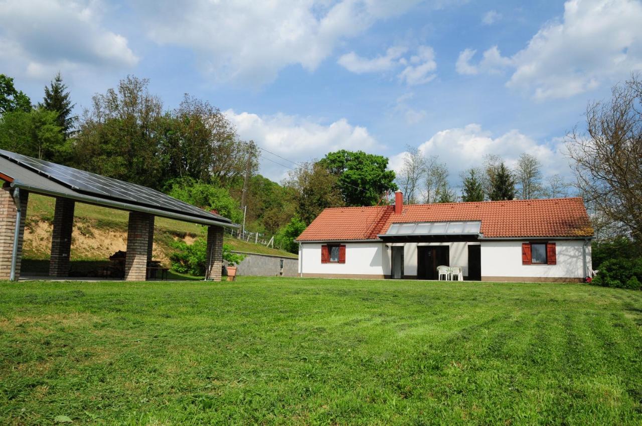 Beppe Vendégház Abaliget Exterior foto